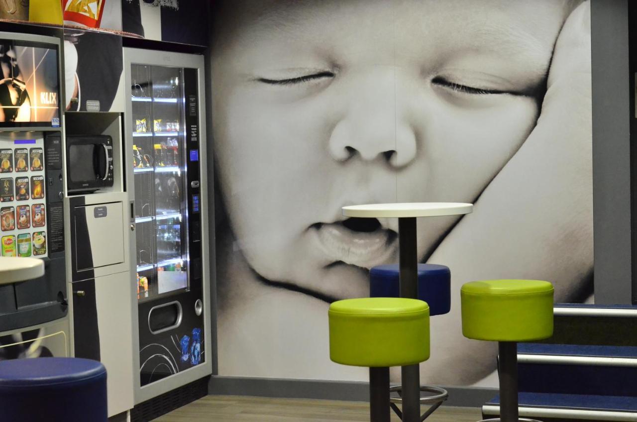 Ibis Budget Pau Lescar Exteriér fotografie