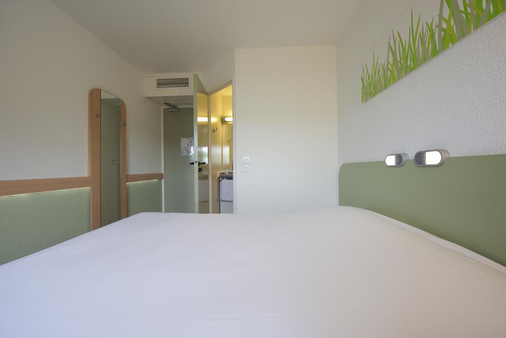 Ibis Budget Pau Lescar Pokoj fotografie
