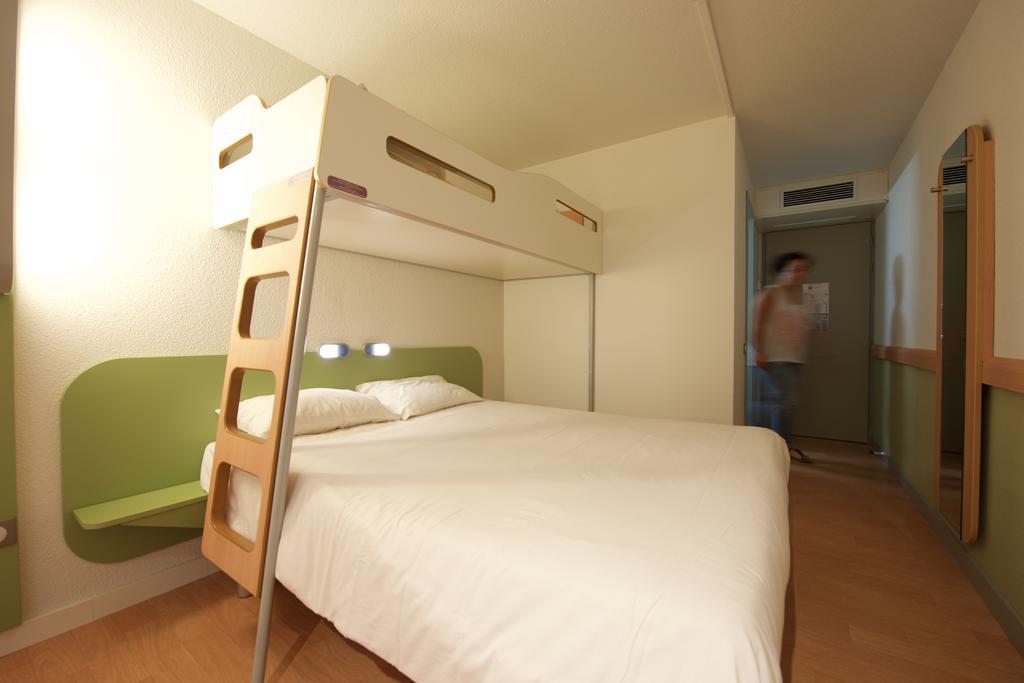 Ibis Budget Pau Lescar Exteriér fotografie