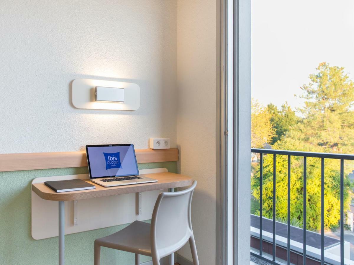 Ibis Budget Pau Lescar Exteriér fotografie