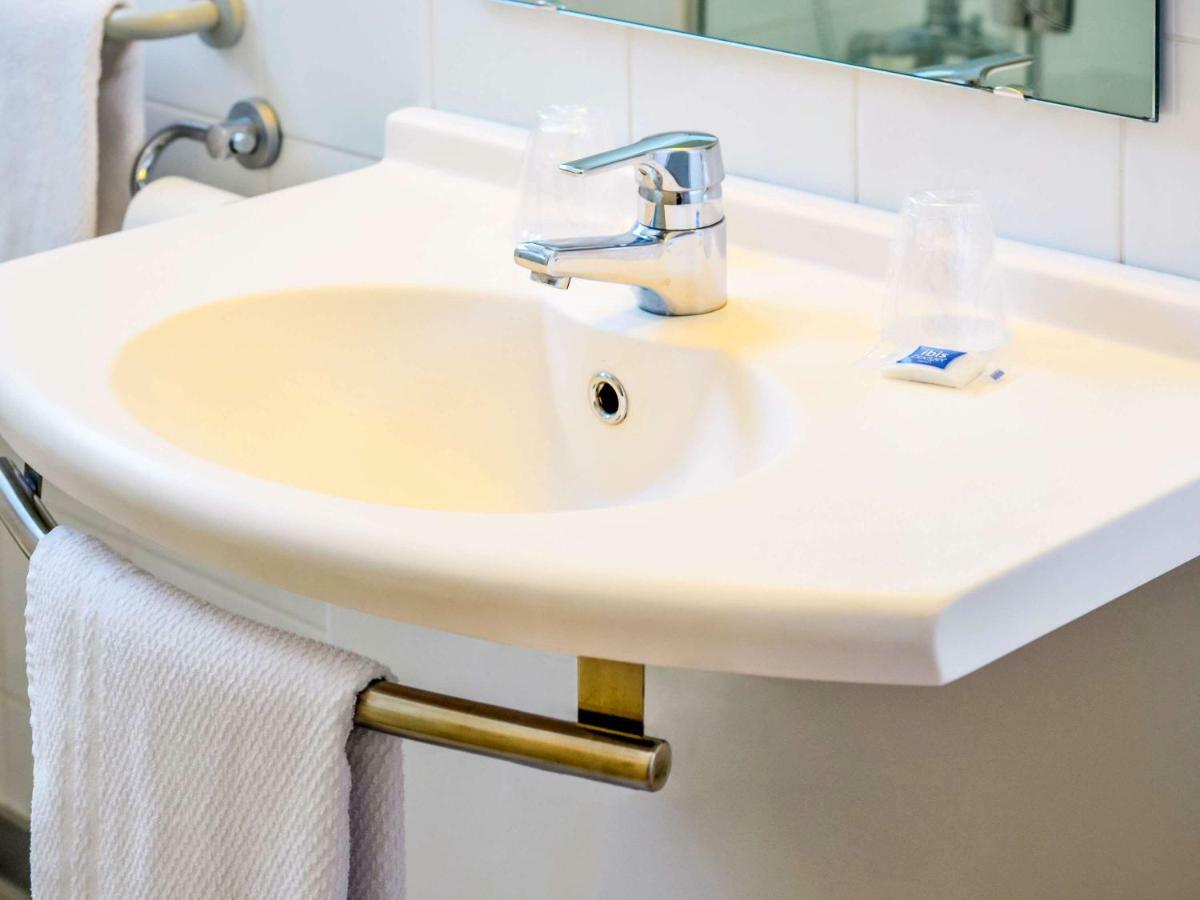 Ibis Budget Pau Lescar Exteriér fotografie