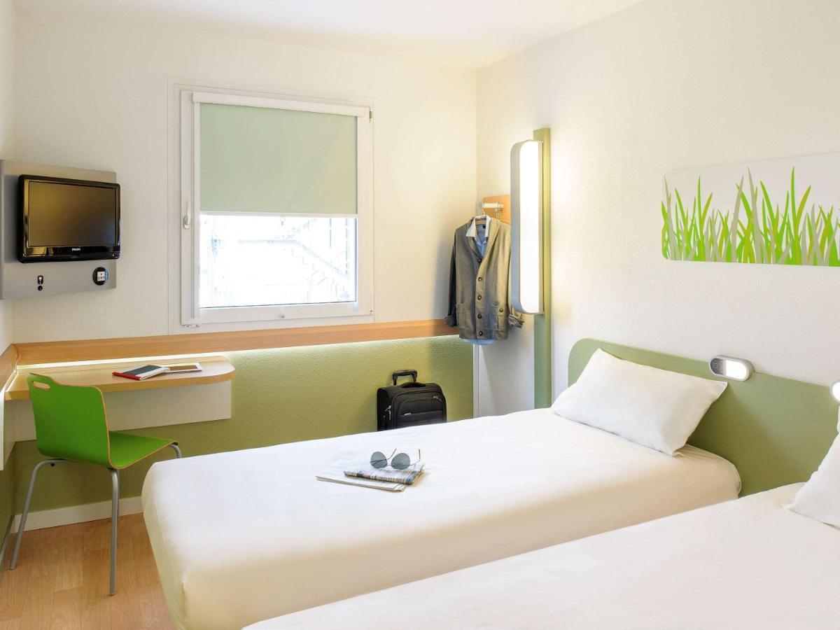 Ibis Budget Pau Lescar Exteriér fotografie