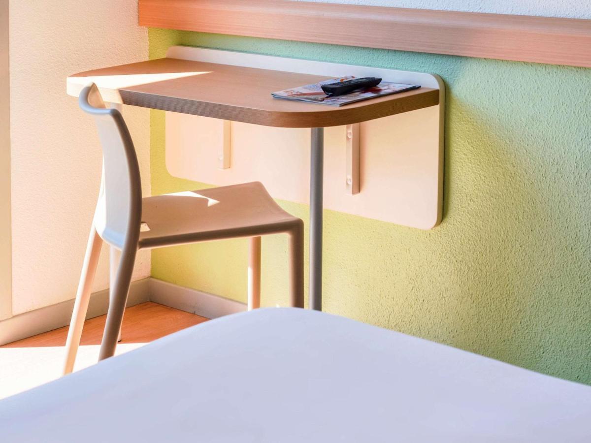 Ibis Budget Pau Lescar Exteriér fotografie